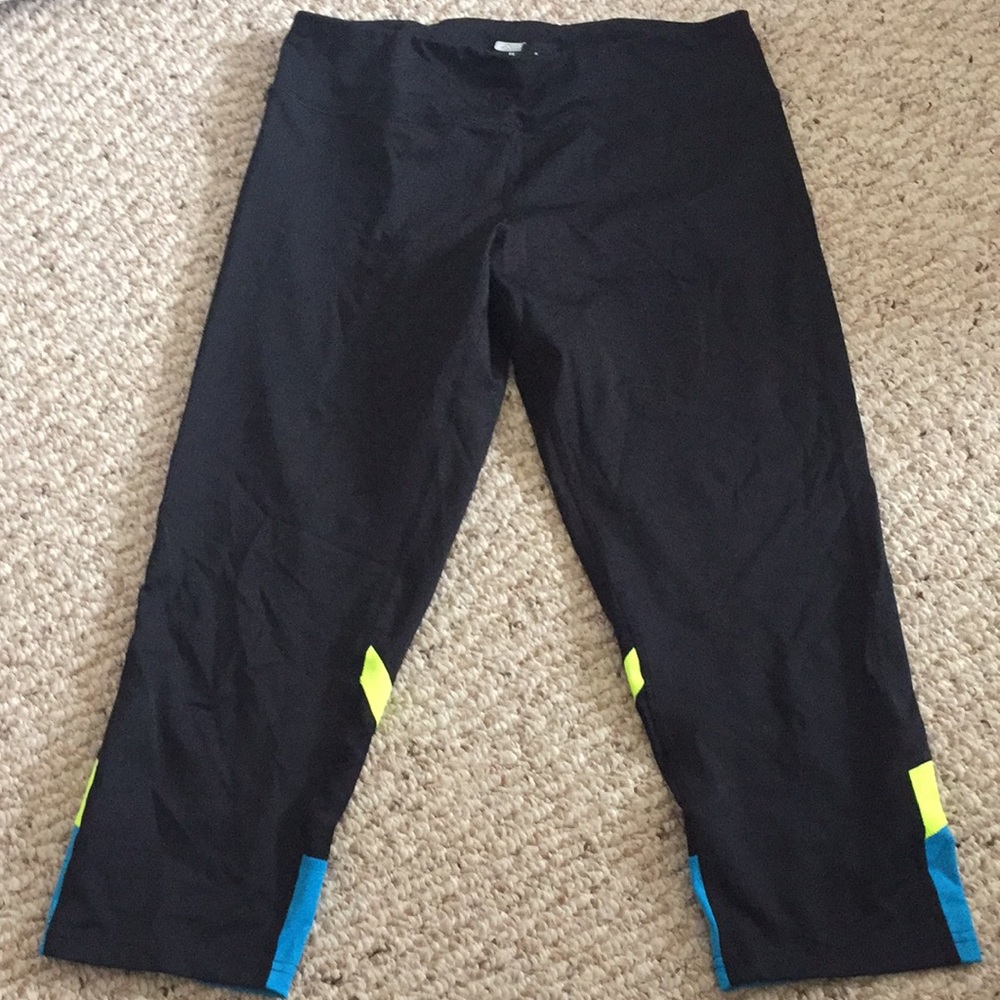 Express Performance Workout Capris
